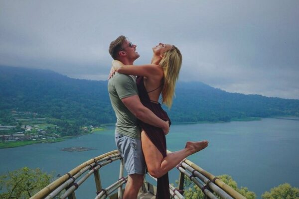 North Bali Expedition: See Dolphins, Hot Springs & Wanagiri Hills