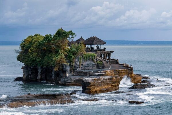 North Bali Instagram Tour: Scenic Highland, Lakes & Jungle Vistas